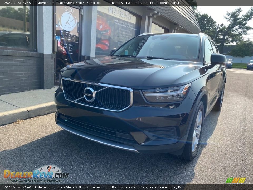 2020 Volvo XC40 T4 Momentum Black Stone / Blond/Charcoal Photo #29