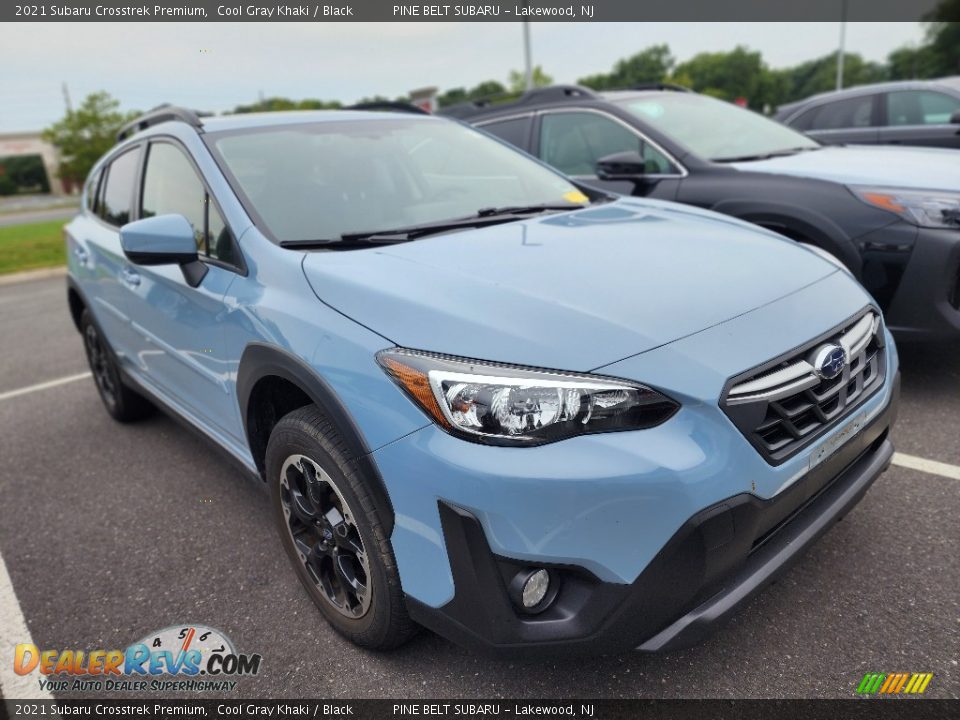 Front 3/4 View of 2021 Subaru Crosstrek Premium Photo #2