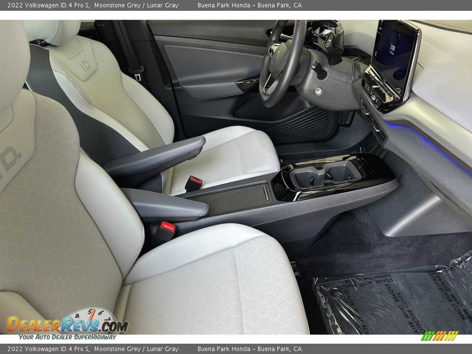 Front Seat of 2022 Volkswagen ID.4 Pro S Photo #18