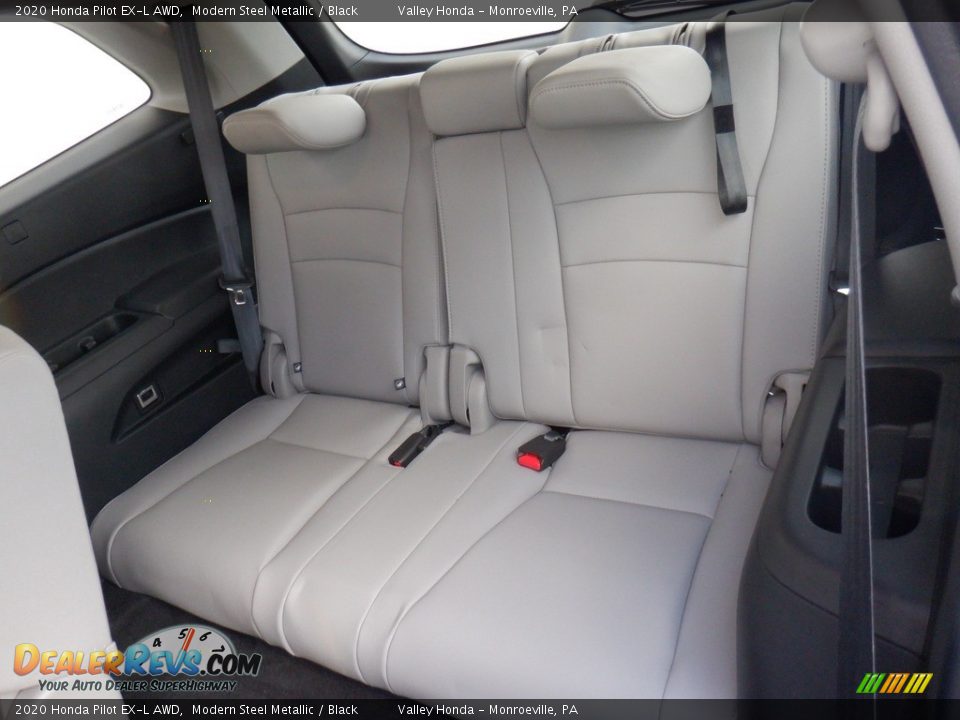 2020 Honda Pilot EX-L AWD Modern Steel Metallic / Black Photo #35