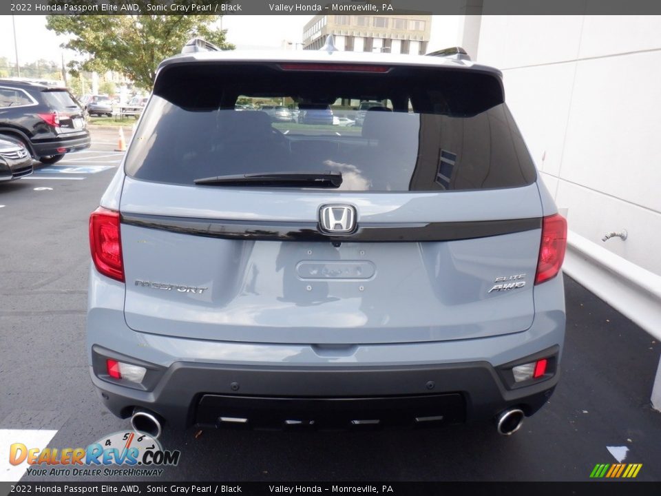 2022 Honda Passport Elite AWD Sonic Gray Pearl / Black Photo #9