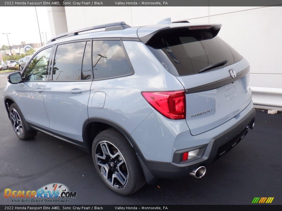 2022 Honda Passport Elite AWD Sonic Gray Pearl / Black Photo #10