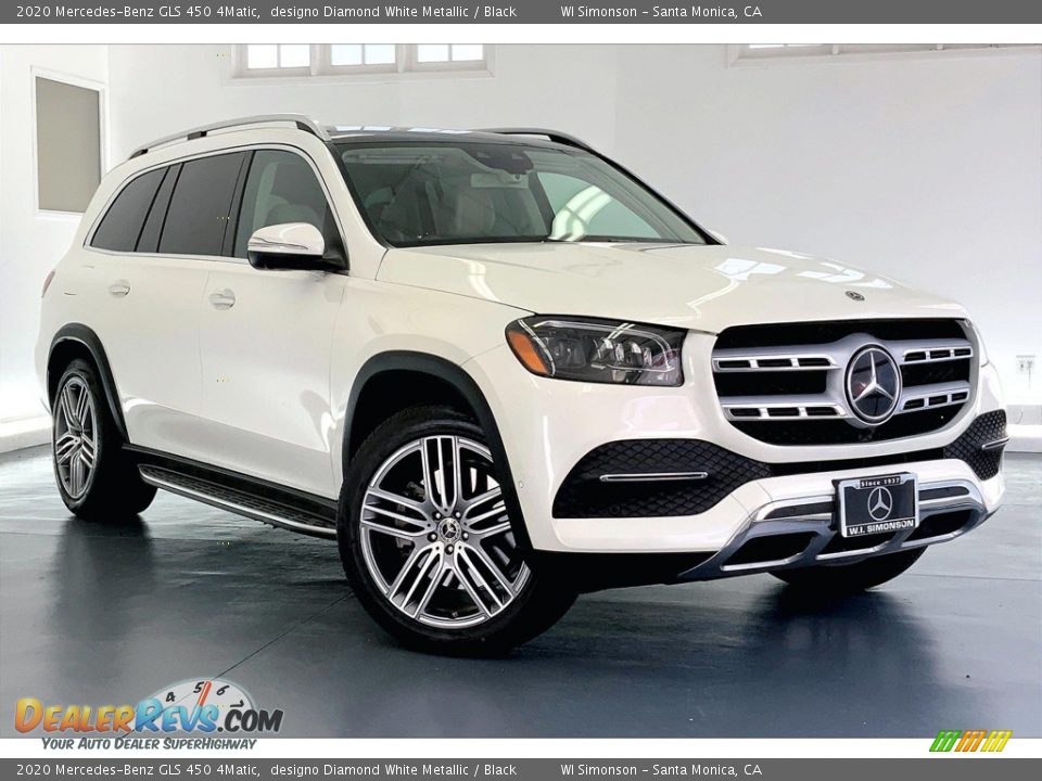 Front 3/4 View of 2020 Mercedes-Benz GLS 450 4Matic Photo #34