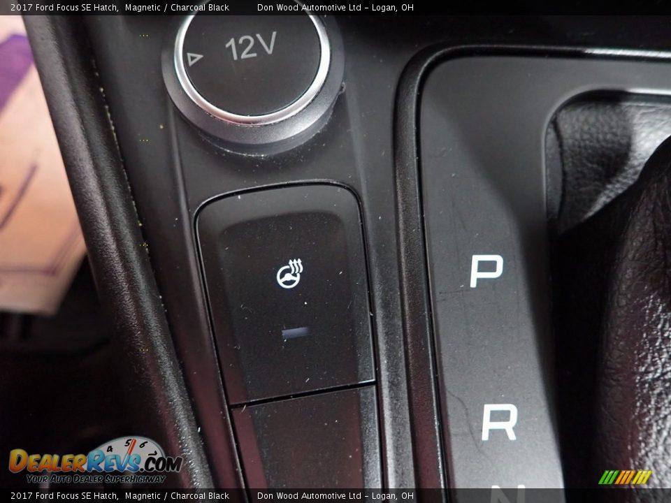 2017 Ford Focus SE Hatch Magnetic / Charcoal Black Photo #4