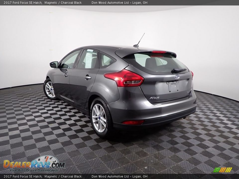 2017 Ford Focus SE Hatch Magnetic / Charcoal Black Photo #7