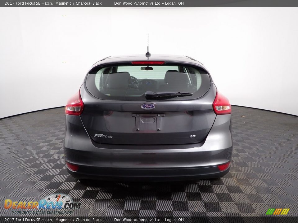 2017 Ford Focus SE Hatch Magnetic / Charcoal Black Photo #8