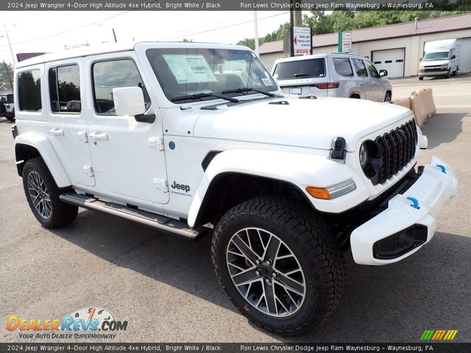 Front 3/4 View of 2024 Jeep Wrangler 4-Door High Altitude 4xe Hybrid Photo #8