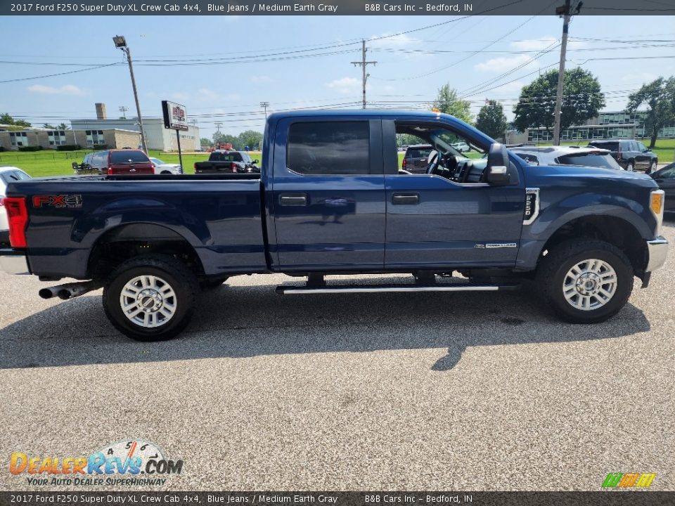 2017 Ford F250 Super Duty XL Crew Cab 4x4 Blue Jeans / Medium Earth Gray Photo #1