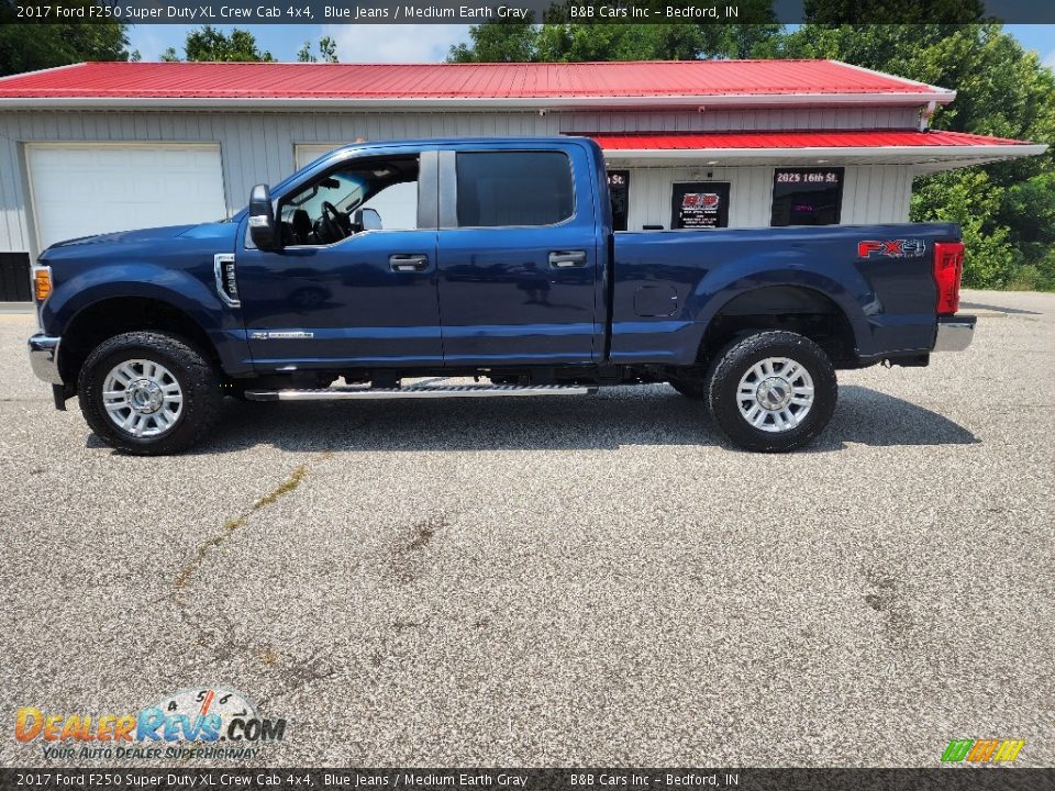 2017 Ford F250 Super Duty XL Crew Cab 4x4 Blue Jeans / Medium Earth Gray Photo #5