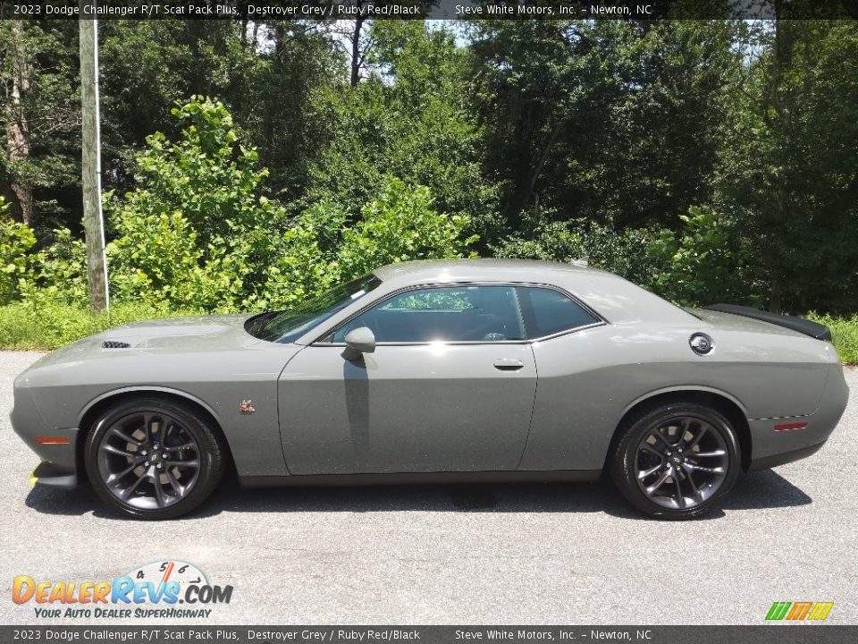 Destroyer Grey 2023 Dodge Challenger R/T Scat Pack Plus Photo #1