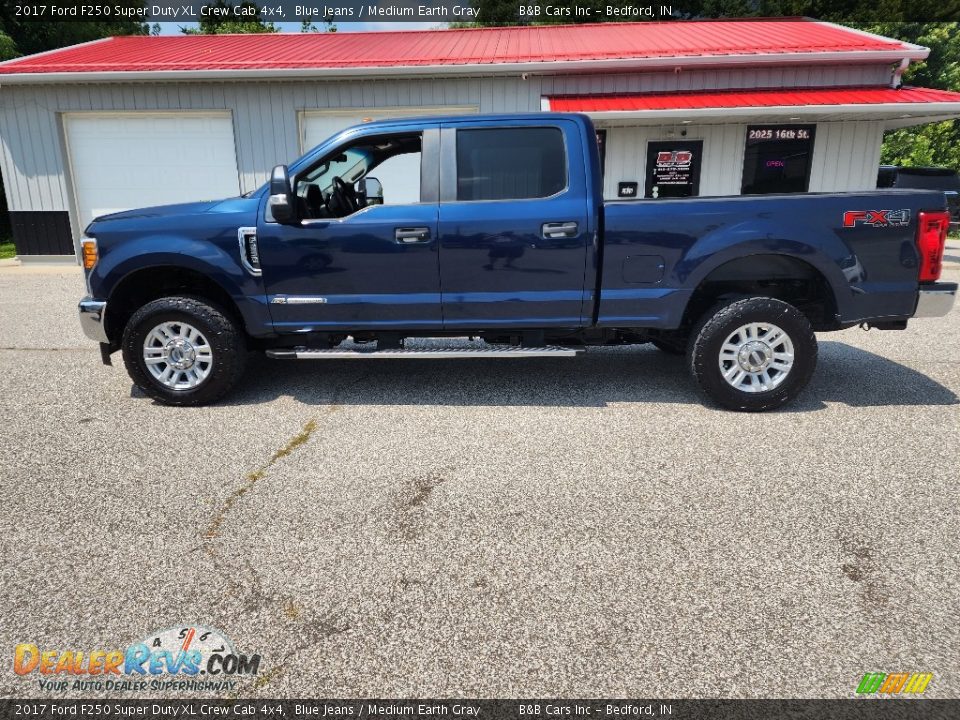 2017 Ford F250 Super Duty XL Crew Cab 4x4 Blue Jeans / Medium Earth Gray Photo #26