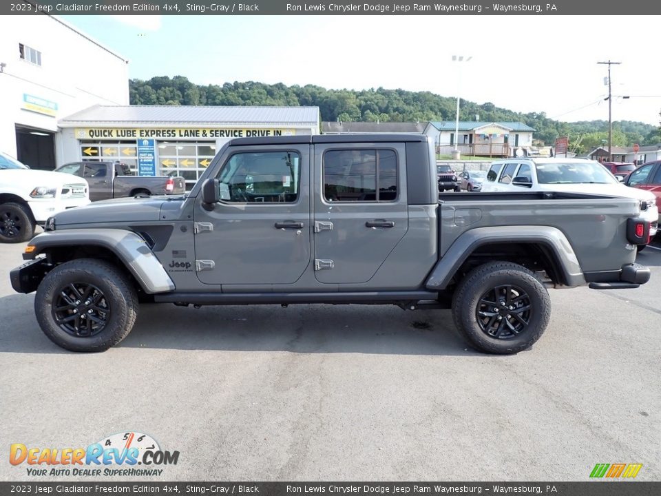 2023 Jeep Gladiator Freedom Edition 4x4 Sting-Gray / Black Photo #2