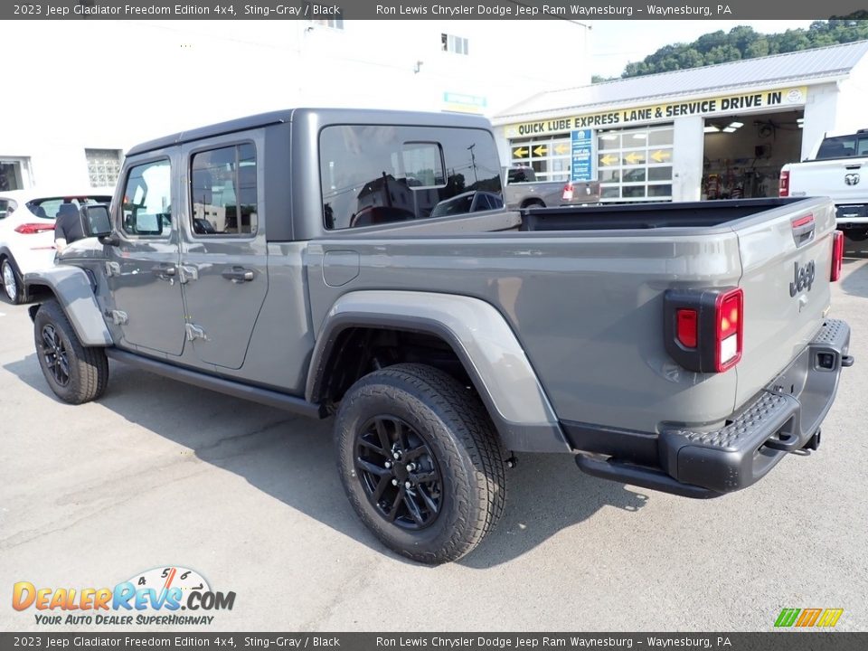 2023 Jeep Gladiator Freedom Edition 4x4 Sting-Gray / Black Photo #3