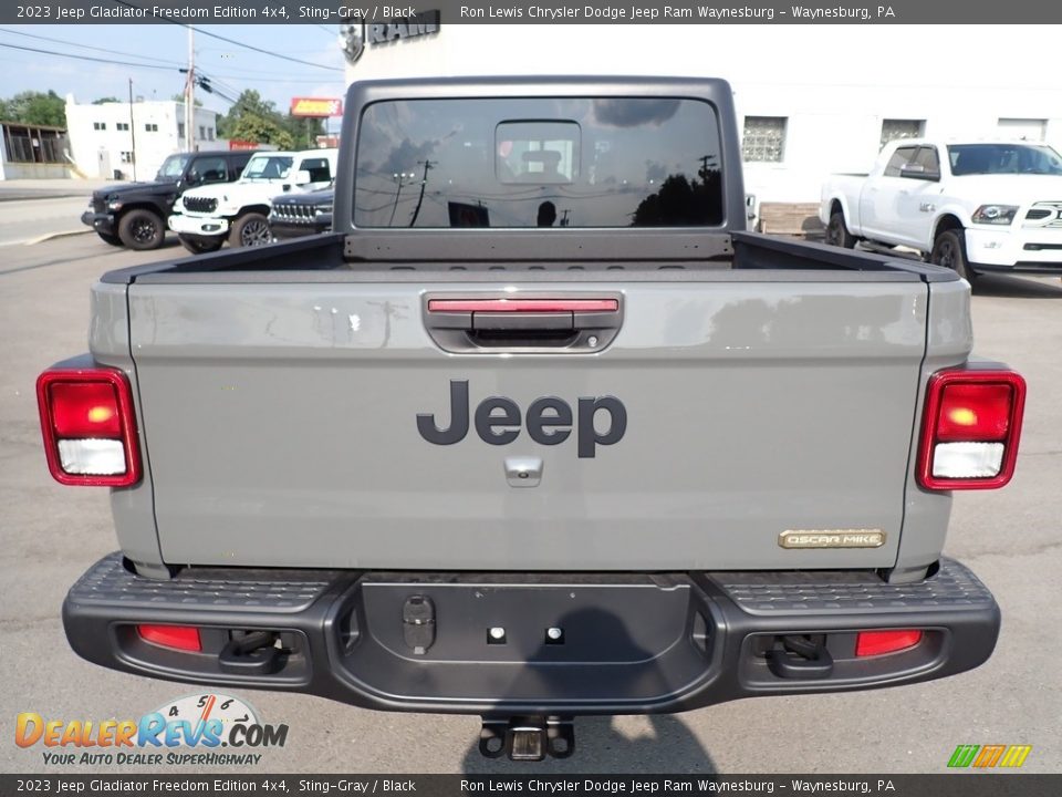 2023 Jeep Gladiator Freedom Edition 4x4 Sting-Gray / Black Photo #4