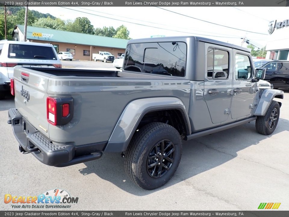 2023 Jeep Gladiator Freedom Edition 4x4 Sting-Gray / Black Photo #7