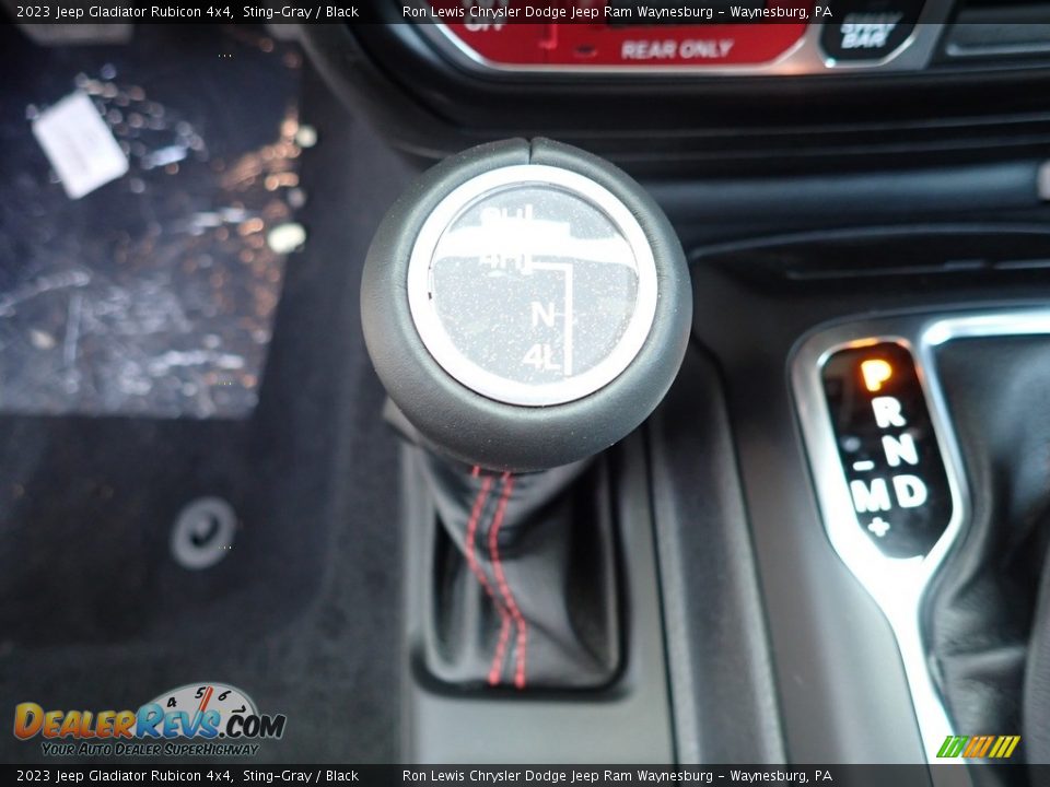 2023 Jeep Gladiator Rubicon 4x4 Sting-Gray / Black Photo #17