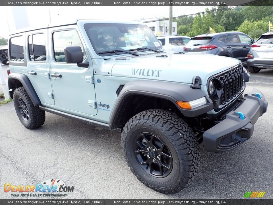 Front 3/4 View of 2024 Jeep Wrangler 4-Door Willys 4xe Hybrid Photo #8