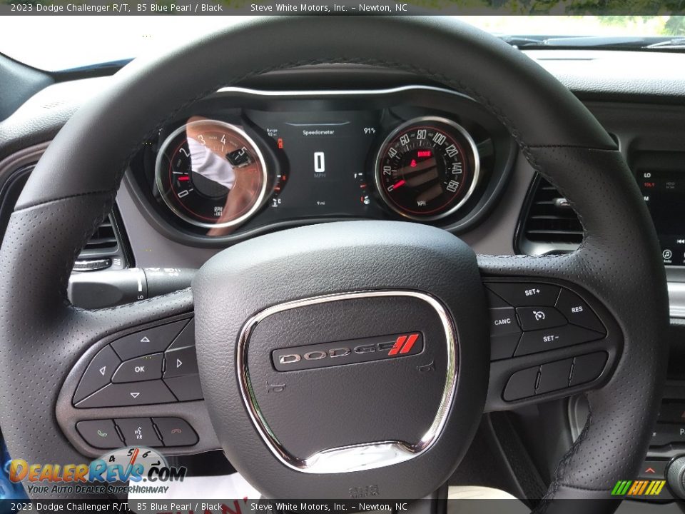 2023 Dodge Challenger R/T Steering Wheel Photo #15