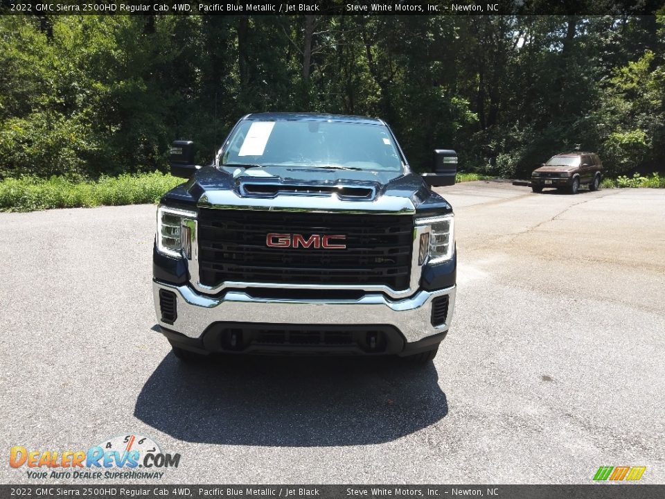 2022 GMC Sierra 2500HD Regular Cab 4WD Pacific Blue Metallic / Jet Black Photo #4