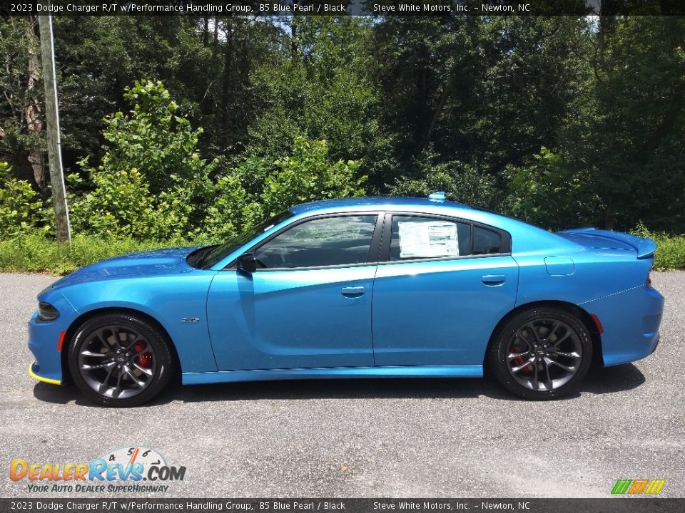 2023 Dodge Charger R/T w/Performance Handling Group B5 Blue Pearl / Black Photo #1