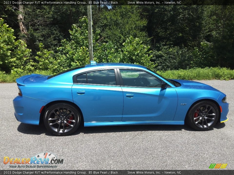 2023 Dodge Charger R/T w/Performance Handling Group B5 Blue Pearl / Black Photo #5