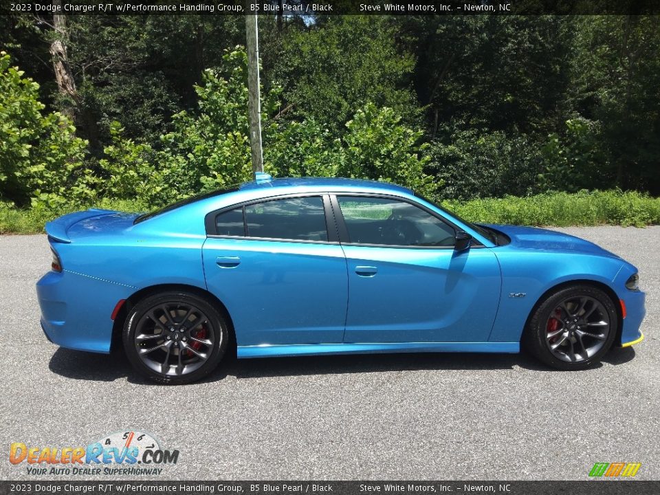 2023 Dodge Charger R/T w/Performance Handling Group B5 Blue Pearl / Black Photo #5