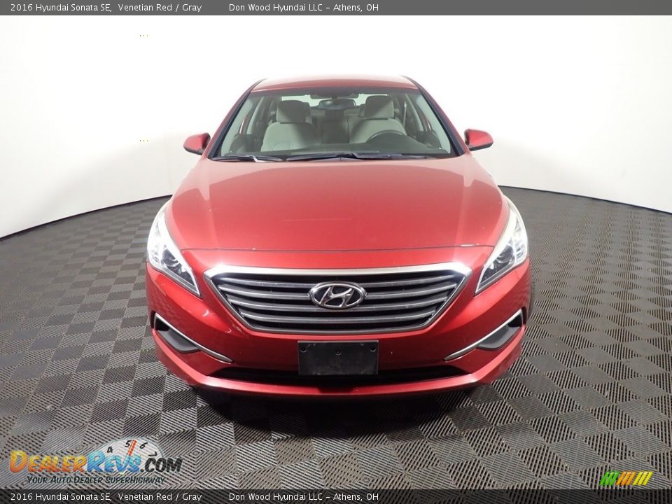 2016 Hyundai Sonata SE Venetian Red / Gray Photo #4