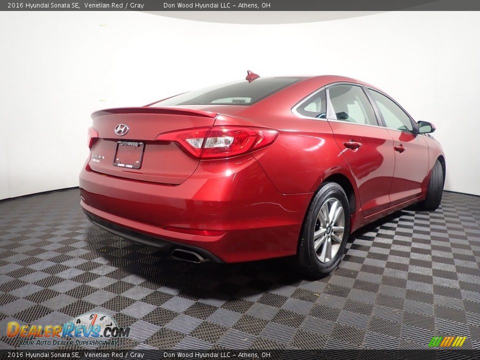 2016 Hyundai Sonata SE Venetian Red / Gray Photo #13