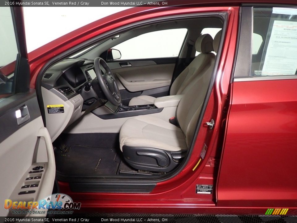 2016 Hyundai Sonata SE Venetian Red / Gray Photo #17