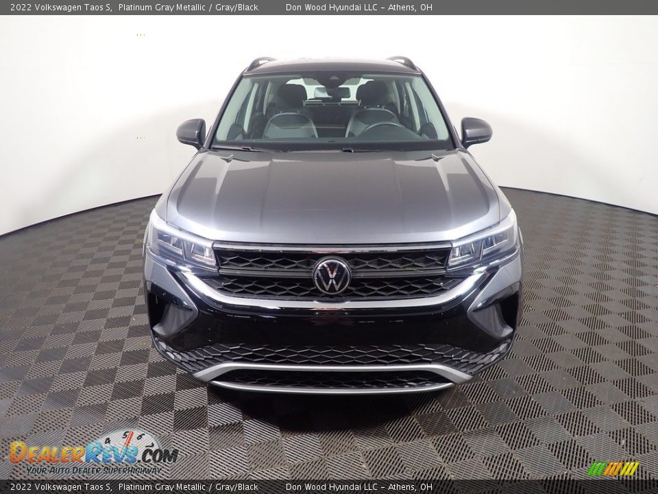 2022 Volkswagen Taos S Platinum Gray Metallic / Gray/Black Photo #4