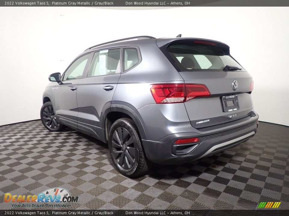 2022 Volkswagen Taos S Platinum Gray Metallic / Gray/Black Photo #9