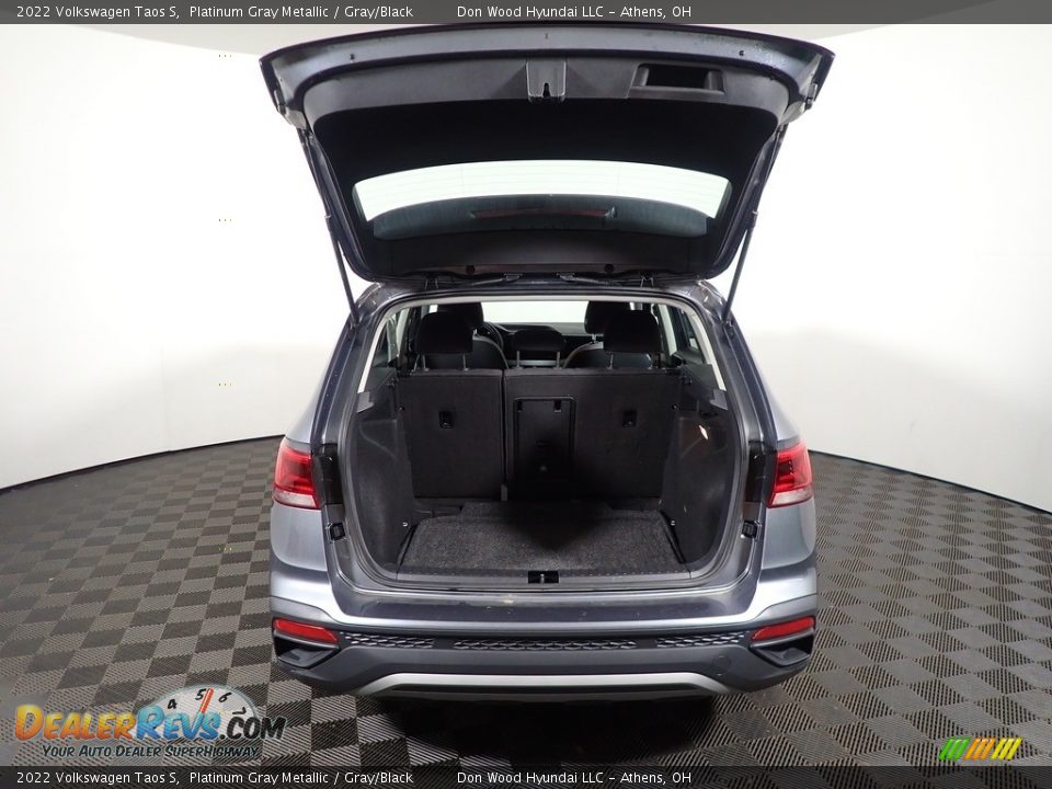 2022 Volkswagen Taos S Platinum Gray Metallic / Gray/Black Photo #12