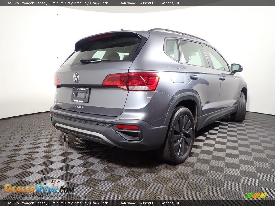 2022 Volkswagen Taos S Platinum Gray Metallic / Gray/Black Photo #14