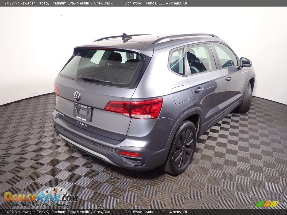 2022 Volkswagen Taos S Platinum Gray Metallic / Gray/Black Photo #15