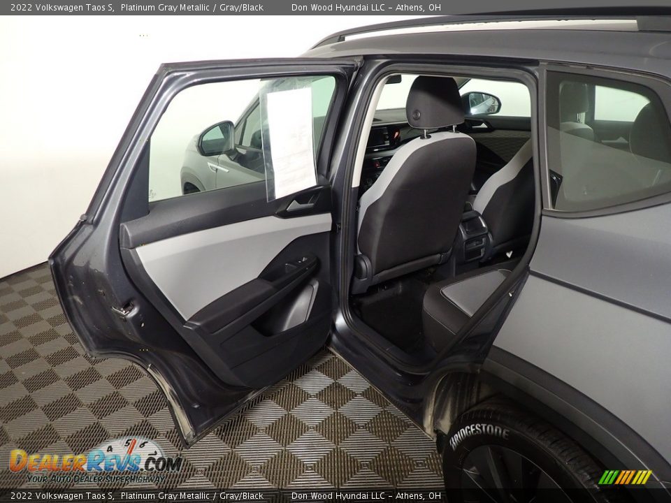 2022 Volkswagen Taos S Platinum Gray Metallic / Gray/Black Photo #29
