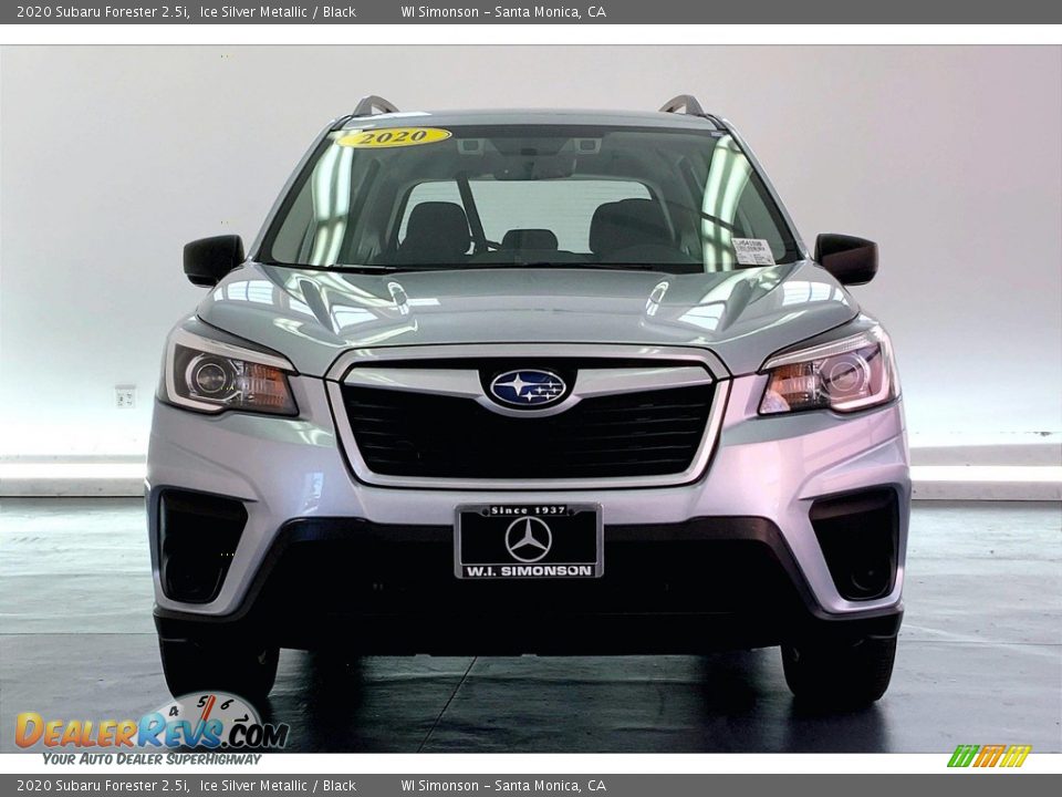 2020 Subaru Forester 2.5i Ice Silver Metallic / Black Photo #2