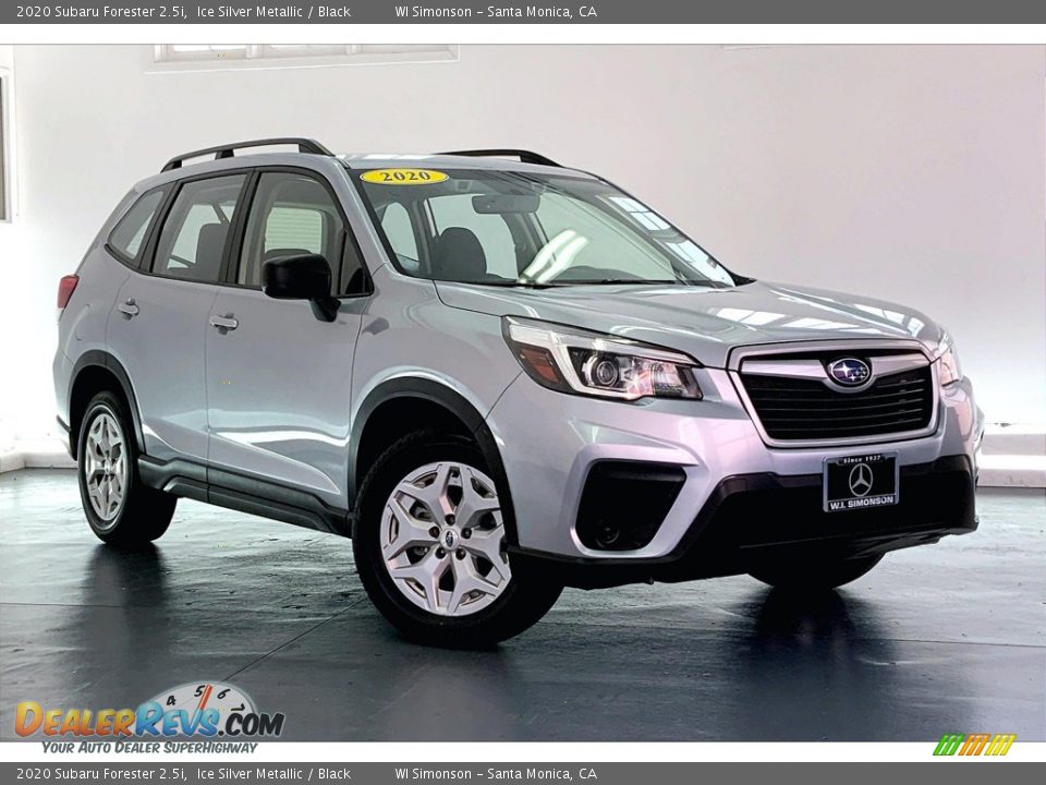 Front 3/4 View of 2020 Subaru Forester 2.5i Photo #33