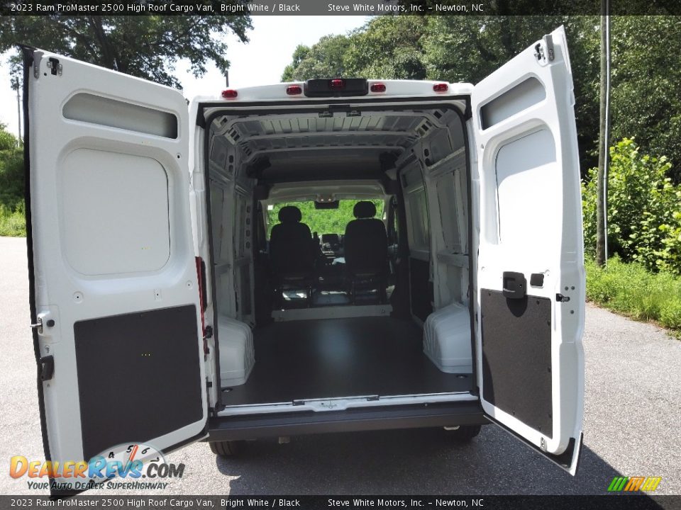 2023 Ram ProMaster 2500 High Roof Cargo Van Bright White / Black Photo #10