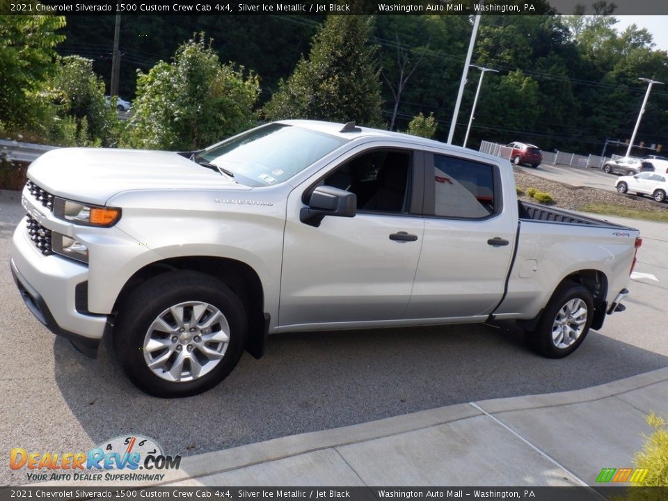 2021 Chevrolet Silverado 1500 Custom Crew Cab 4x4 Silver Ice Metallic / Jet Black Photo #12