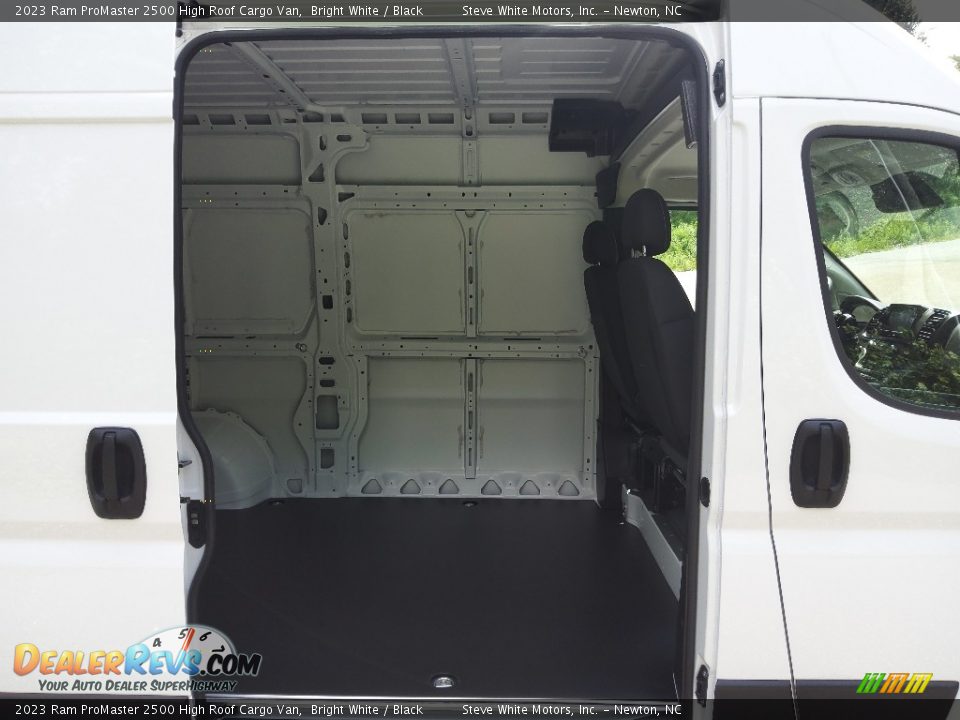 2023 Ram ProMaster 2500 High Roof Cargo Van Bright White / Black Photo #14