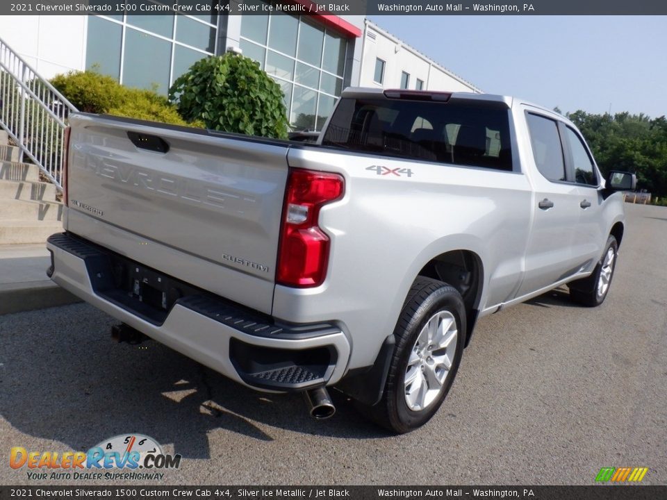 2021 Chevrolet Silverado 1500 Custom Crew Cab 4x4 Silver Ice Metallic / Jet Black Photo #17