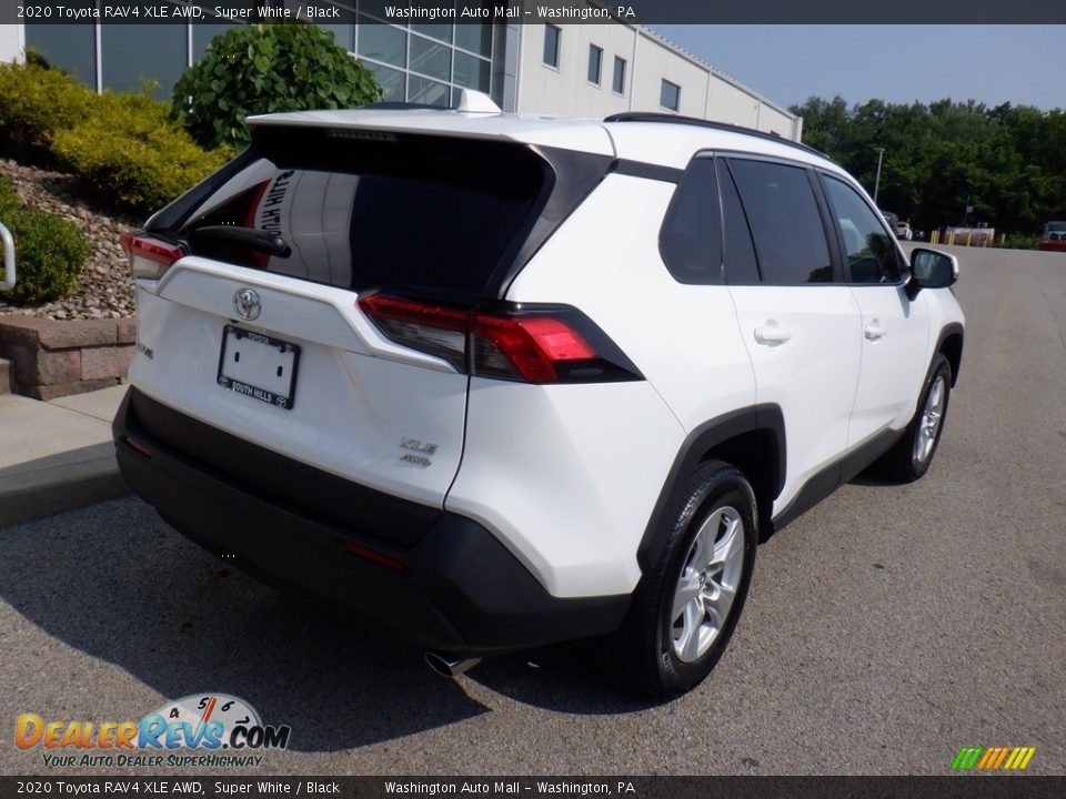 2020 Toyota RAV4 XLE AWD Super White / Black Photo #18