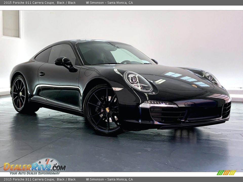 Front 3/4 View of 2015 Porsche 911 Carrera Coupe Photo #29