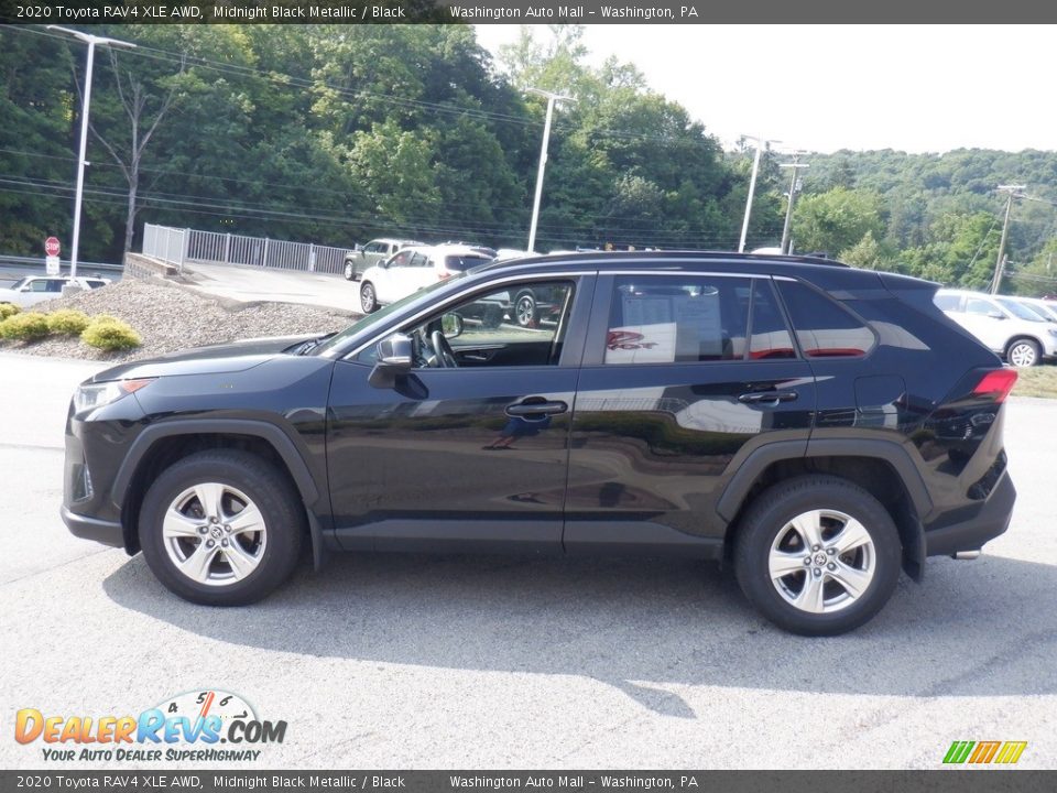 2020 Toyota RAV4 XLE AWD Midnight Black Metallic / Black Photo #14