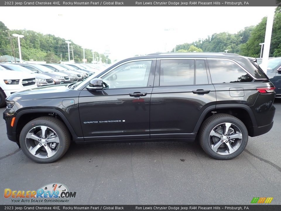 2023 Jeep Grand Cherokee 4XE Rocky Mountain Pearl / Global Black Photo #2