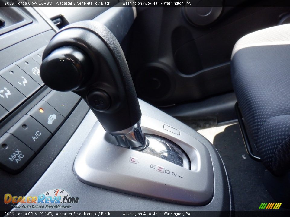 2009 Honda CR-V LX 4WD Alabaster Silver Metallic / Black Photo #24