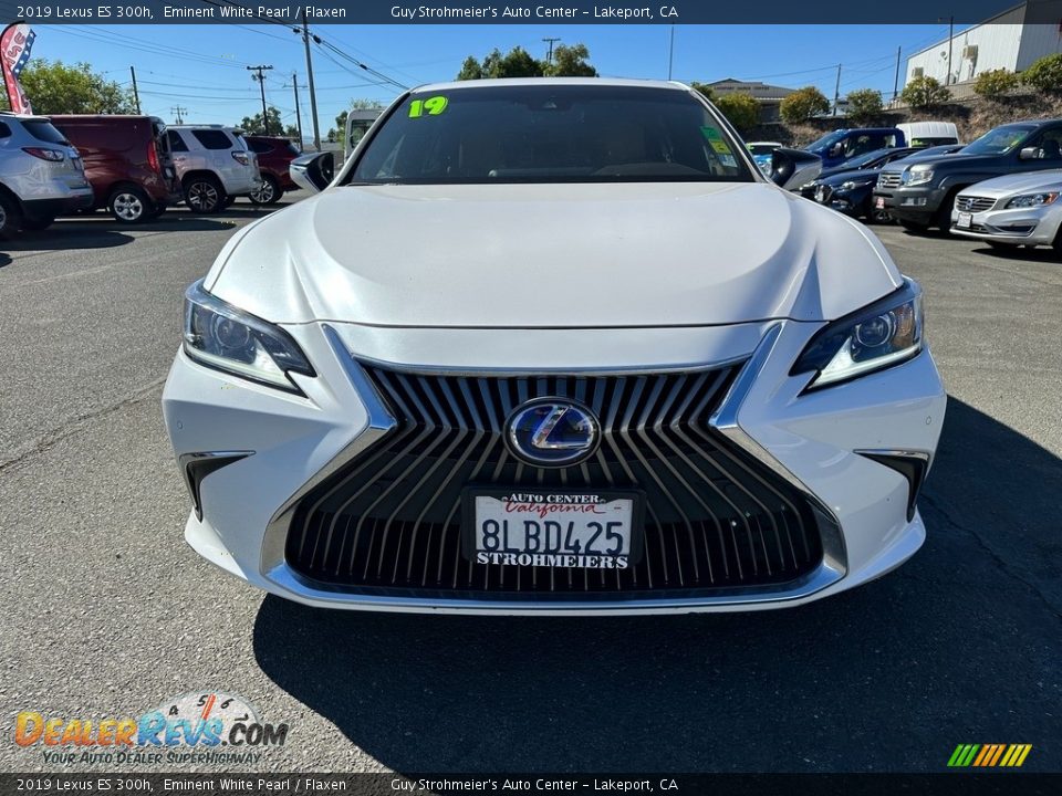 2019 Lexus ES 300h Eminent White Pearl / Flaxen Photo #2