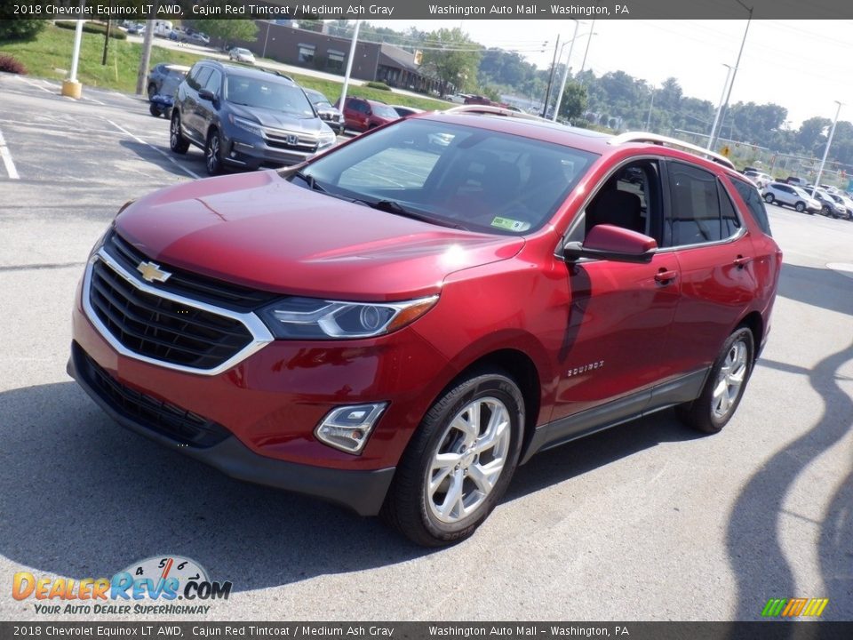 Front 3/4 View of 2018 Chevrolet Equinox LT AWD Photo #6