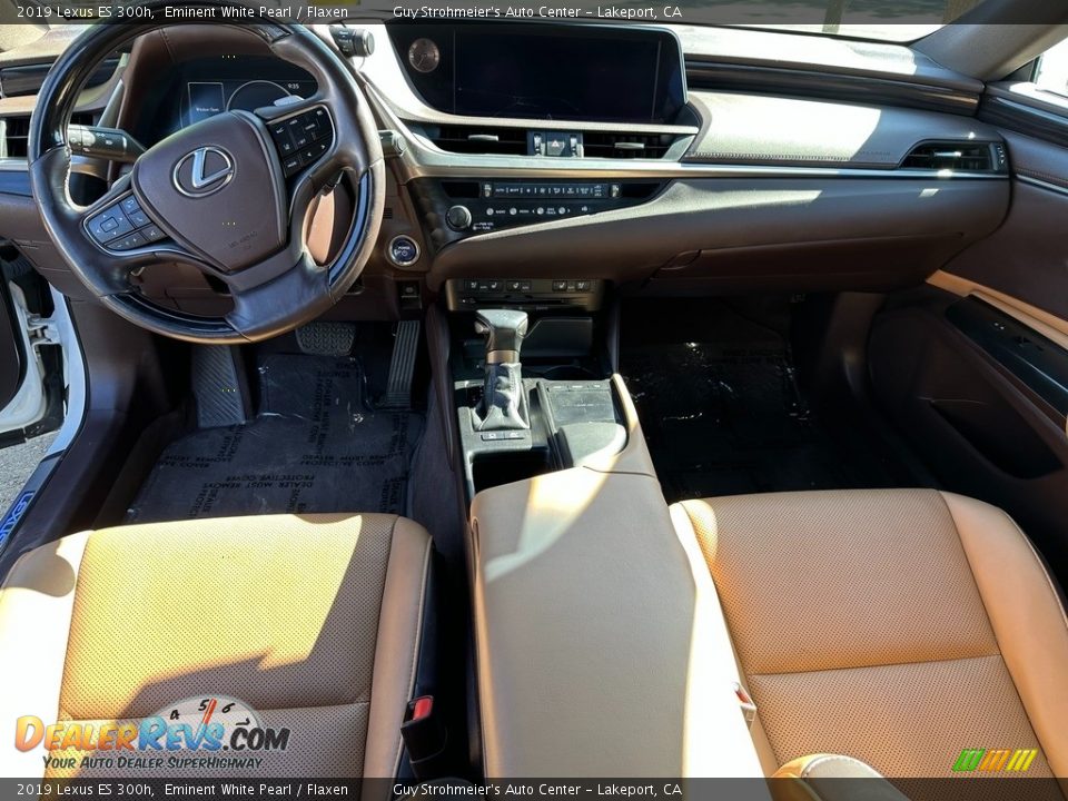 2019 Lexus ES 300h Eminent White Pearl / Flaxen Photo #13