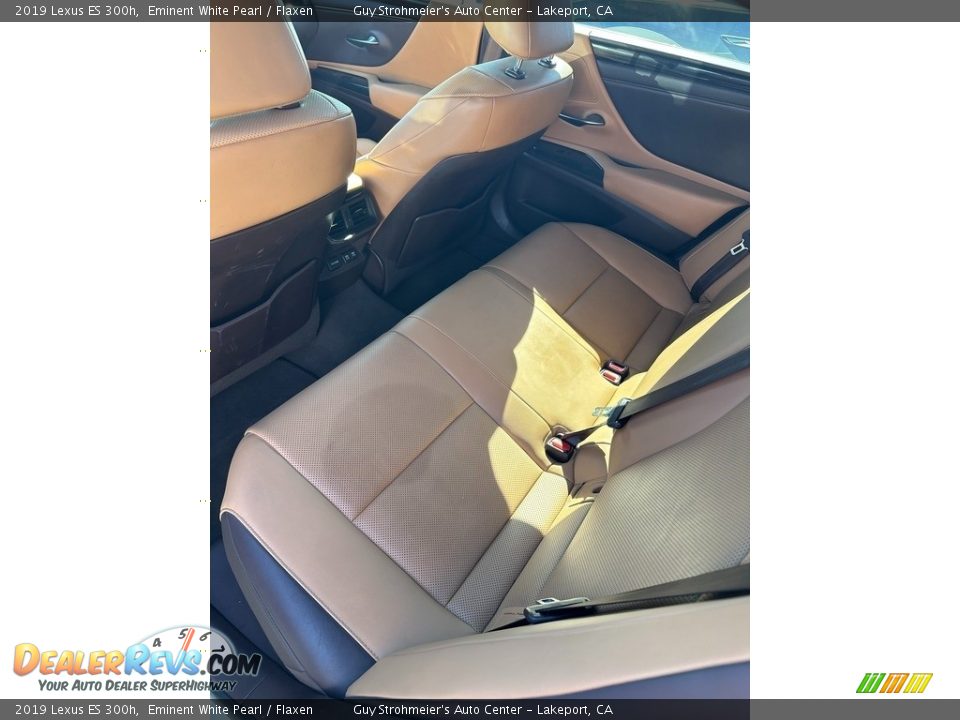 2019 Lexus ES 300h Eminent White Pearl / Flaxen Photo #14